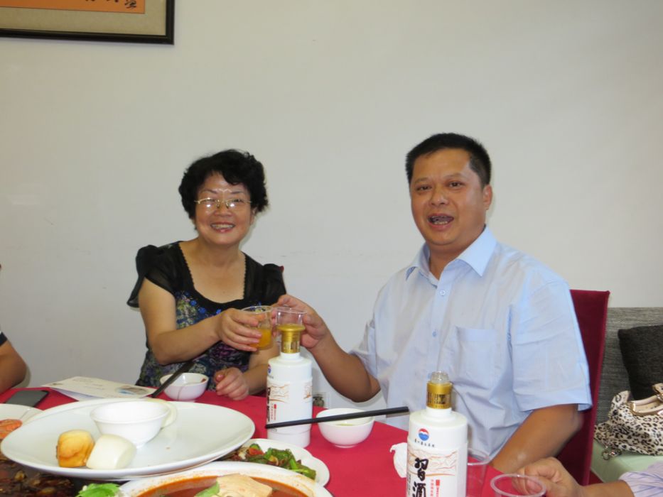 周淑蘭(山東省作協會員,編劇、詩人、作家) 周淑蘭(山東省作協會員,編劇、詩人、作家)