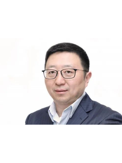 徐宏(阿里巴巴集團財務長(CFO)) 徐宏(阿里巴巴集團財務長(CFO))