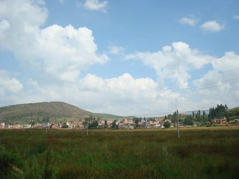 馬軍村(雲南省昆明盤龍區阿子營鄉馬軍村) 馬軍村(雲南省昆明盤龍區阿子營鄉馬軍村)