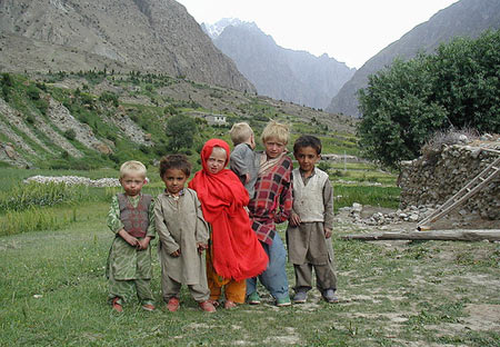 瓦罕走廊地區的阿富汗兒童