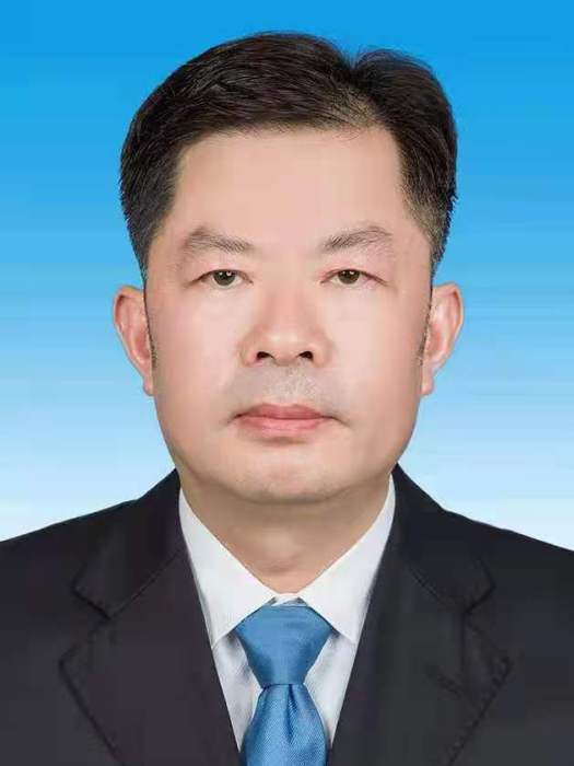 孟智勇(湖南省沅江市人大常委會黨組書記、主任) 孟智勇(湖南省沅江市人大常委會黨組書記、主任)