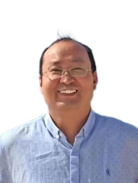 施宇(《新聞愛好者》雜誌原副主編、河南日報報業集團原高級編輯) 施宇(《新聞愛好者》雜誌原副主編、河南日報報業集團原高級編輯)