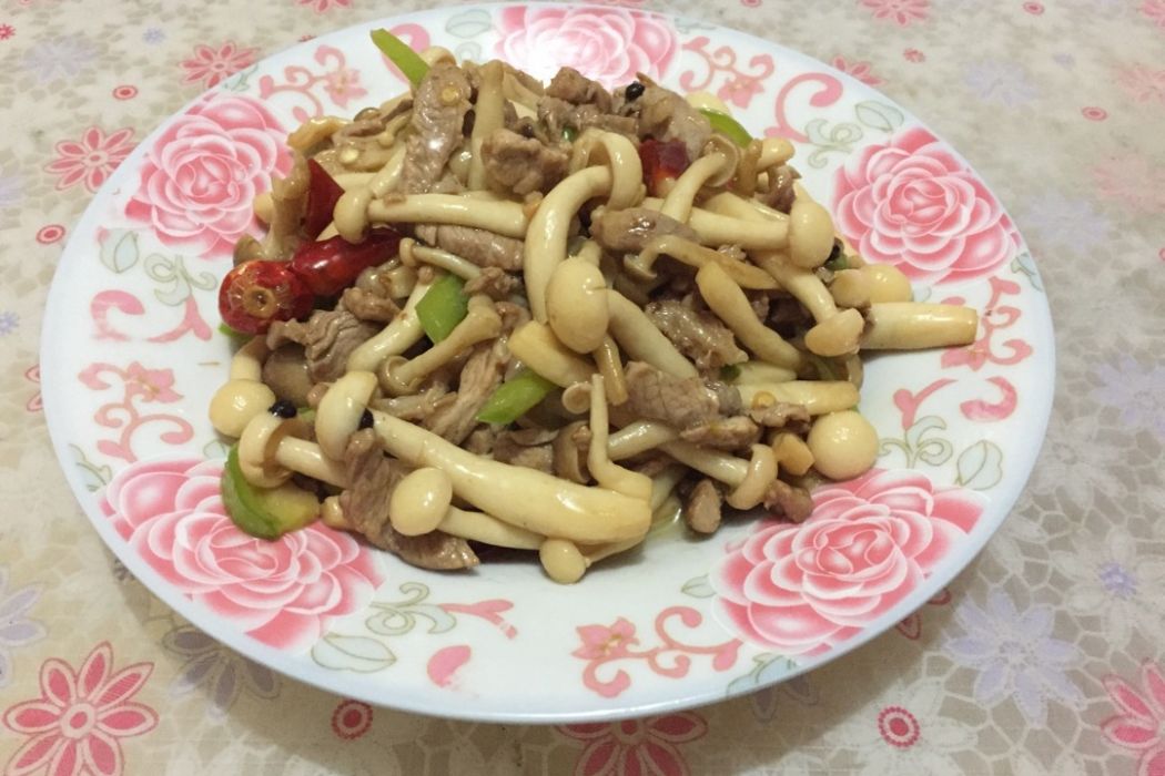 蟹味菇炒肉 蟹味菇炒肉