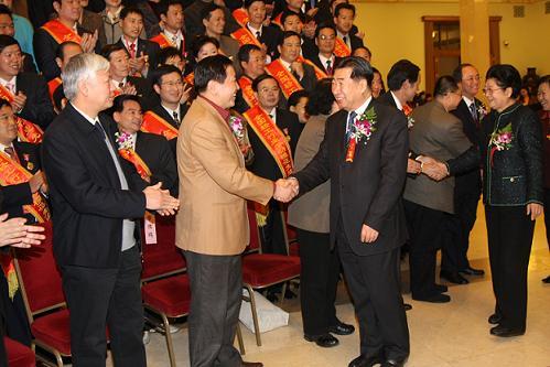 楊玉嶺(鄭州市二七人民醫院副主任醫師) 楊玉嶺(鄭州市二七人民醫院副主任醫師)