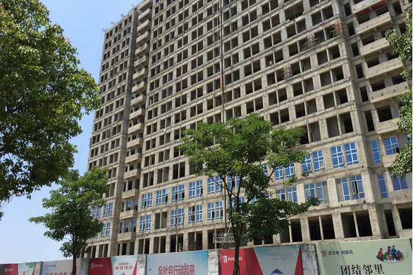 鉑金廣場(鹽城市鹽都新區的廣場) 鉑金廣場(鹽城市鹽都新區的廣場)