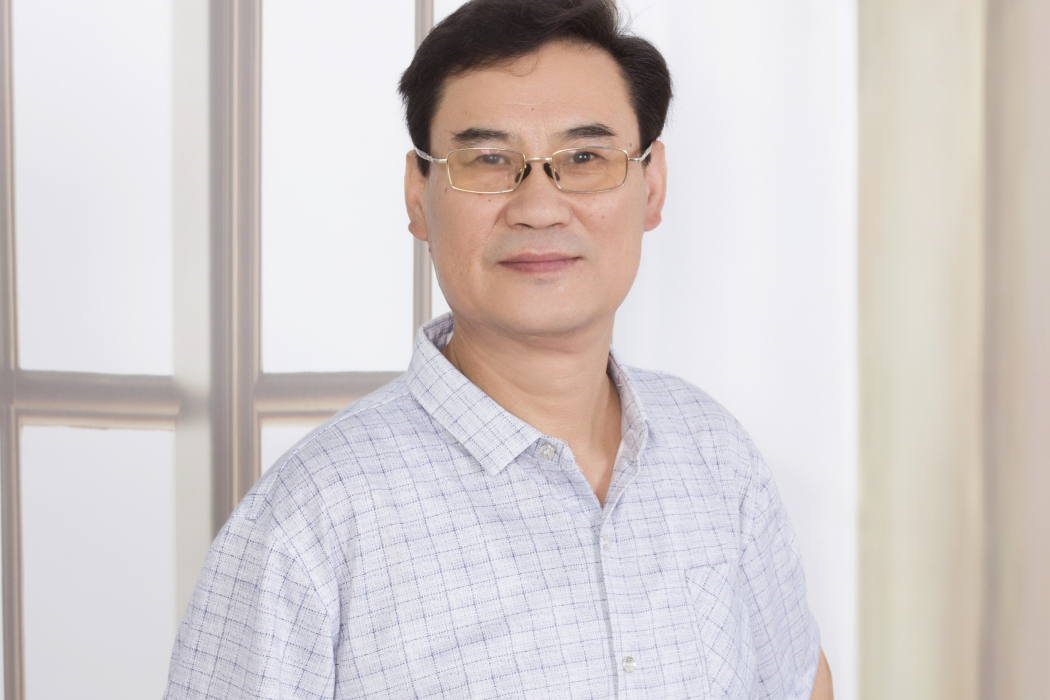 秦傑(中國美術家協會會員) 秦傑(中國美術家協會會員)