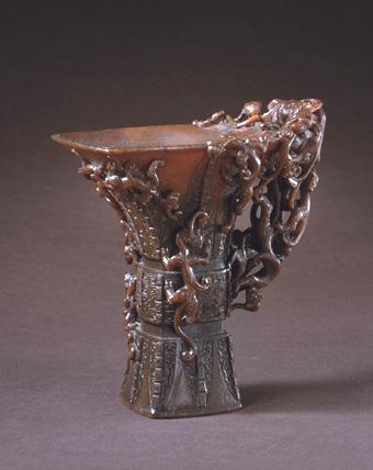 清犀角鏤雕仿古蟬螭紋杯