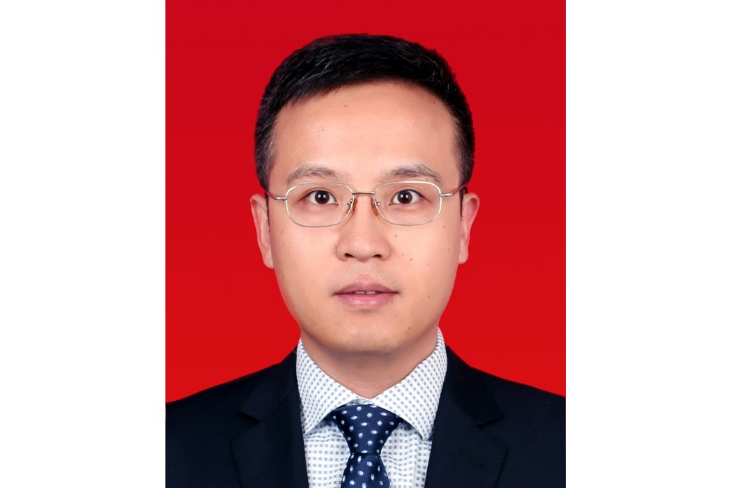 韓若冰(上海滴水成海投資管理有限公司董事、總經理) 韓若冰(上海滴水成海投資管理有限公司董事、總經理)