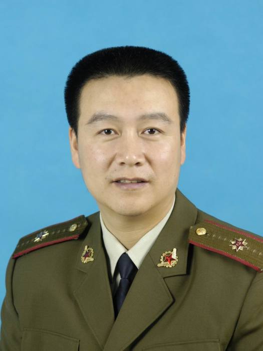 錢國軍(第二軍醫大附屬東方肝膽外科醫院副主任醫師) 錢國軍(第二軍醫大附屬東方肝膽外科醫院副主任醫師)