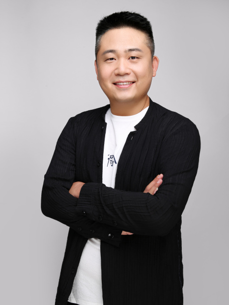 張保治 張保治