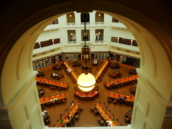 維多利亞國家圖書館