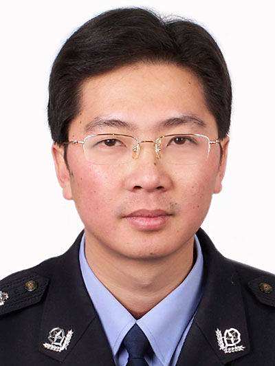 胡堅(寧波市寧海縣公安局黨委委員、副局長) 胡堅(寧波市寧海縣公安局黨委委員、副局長)
