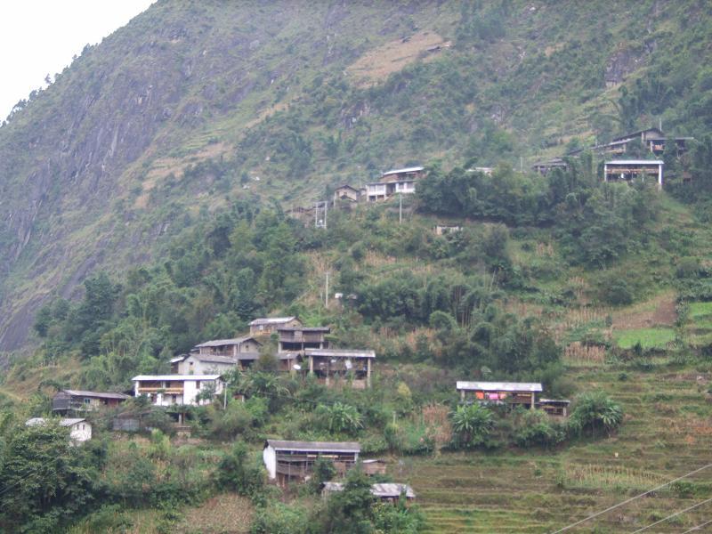 依垮底村 依垮底村