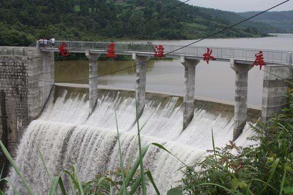 龍王潭水庫(四川劍閣縣水利設施) 龍王潭水庫(四川劍閣縣水利設施)