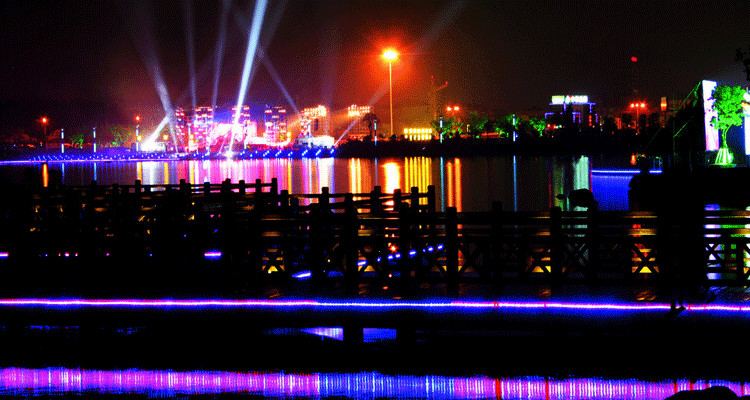 湘陰東湖夜景