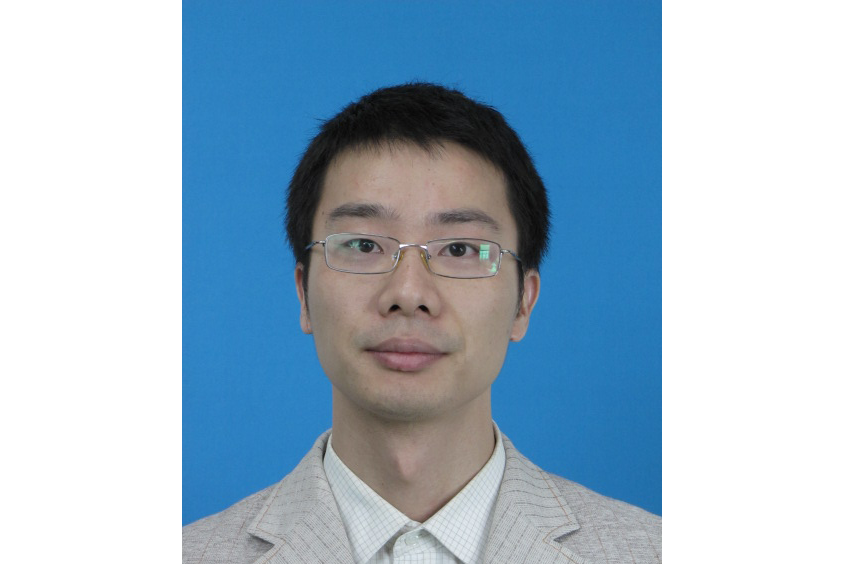 封常青(中國科學技術大學物理學院近代物理系黨總支副書記) 封常青(中國科學技術大學物理學院近代物理系黨總支副書記)