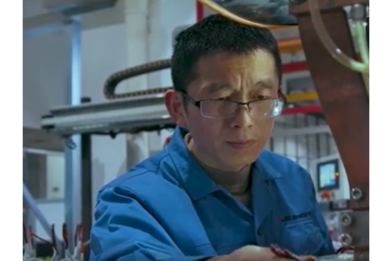 范國偉(臥龍控股集團有限公司微電機事業部設備主管) 范國偉(臥龍控股集團有限公司微電機事業部設備主管)