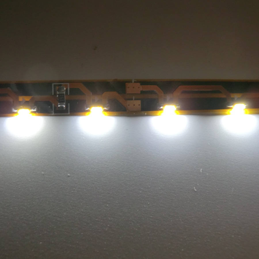 LED側發光實拍圖