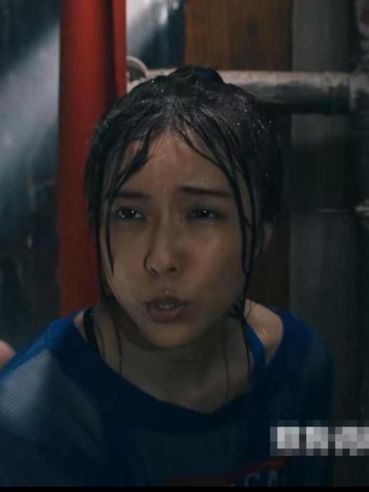宋雯雯(電影《鯊口逃生》中的角色) 宋雯雯(電影《鯊口逃生》中的角色)