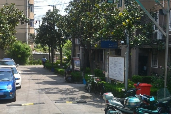龍威新村 龍威新村