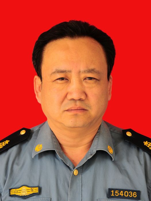 任廣利(山東省聊城市冠縣交通運輸局黨組成員、一級主任科員) 任廣利(山東省聊城市冠縣交通運輸局黨組成員、一級主任科員)