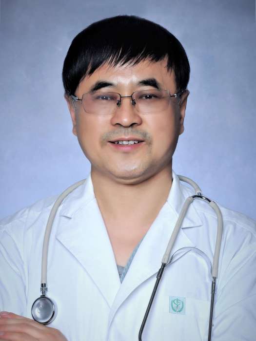 齊鐵雄(首都兒科研究所附屬兒童醫院心血管內科副主任醫師) 齊鐵雄(首都兒科研究所附屬兒童醫院心血管內科副主任醫師)