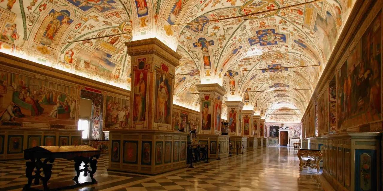 梵蒂岡機密檔案室