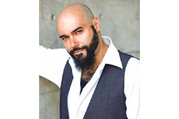 Clinton Lee Pontes Clinton Lee Pontes