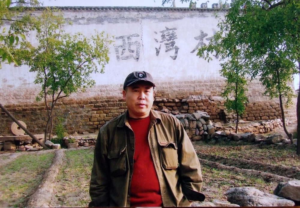 王本傑(中國美協會員) 王本傑(中國美協會員)