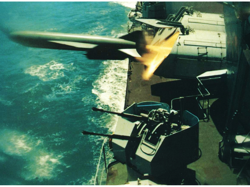 海鷹-1反艦飛彈發射