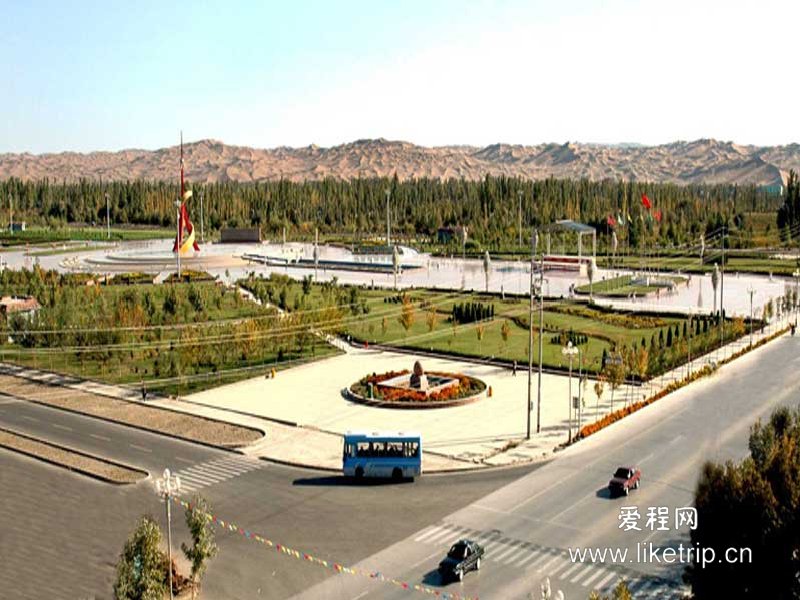 鄯善縣文化廣場