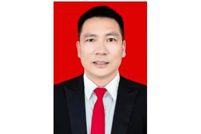 周仁根(江西省峽江縣戈坪鄉副鄉長) 周仁根(江西省峽江縣戈坪鄉副鄉長)