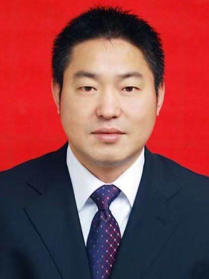 張橋(重慶市彭水苗族土家族自治縣鹿鳴鄉黨委委員、紀委書記) 張橋(重慶市彭水苗族土家族自治縣鹿鳴鄉黨委委員、紀委書記)