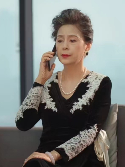 華蘭(網路劇《步步傾心》中的角色) 華蘭(網路劇《步步傾心》中的角色)