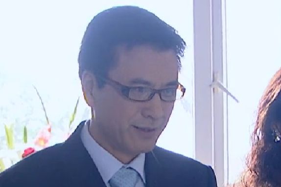 王學友(電視劇《愛,在離別時》中的角色) 王學友(電視劇《愛,在離別時》中的角色)