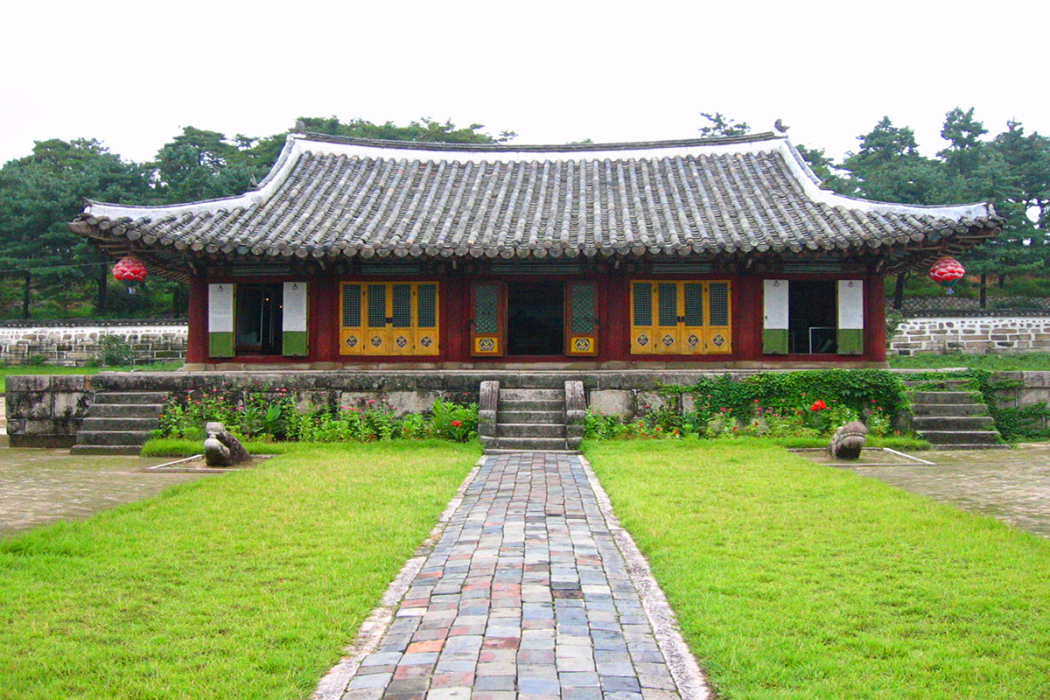 顯陵(王建王陵) 顯陵(王建王陵)