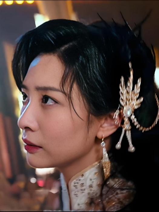 蘇曼麗(網劇《卿本佳人》中徐子琁飾演的角色) 蘇曼麗(網劇《卿本佳人》中徐子琁飾演的角色)