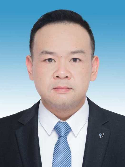朱超(雲南省紅河哈尼族彝族自治州石屏縣人民政府黨組成員、副縣長,縣委政法委副書記,縣公安局黨委書記、局長) 朱超(雲南省紅河哈尼族彝族自治州石屏縣人民政府黨組成員、副縣長,縣委政法委副書記,縣公安局黨委書記、局長)