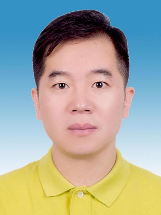 葉青(江西省九江市住房和城鄉建設局黨委委員、副局長) 葉青(江西省九江市住房和城鄉建設局黨委委員、副局長)