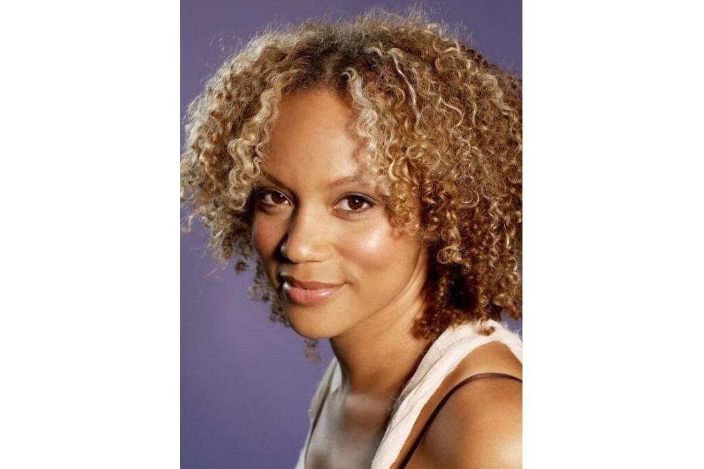 安吉拉·格里芬(Angela Griffin) 安吉拉·格里芬(Angela Griffin)