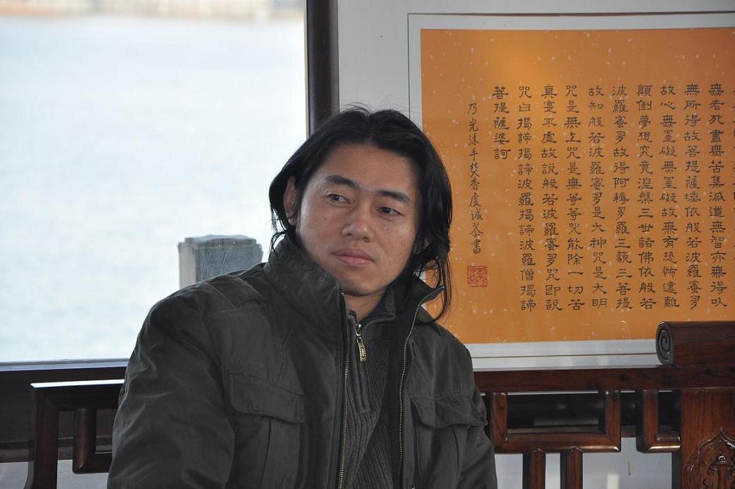 董明光(山東藝術學院美術學院雕塑系講師) 董明光(山東藝術學院美術學院雕塑系講師)