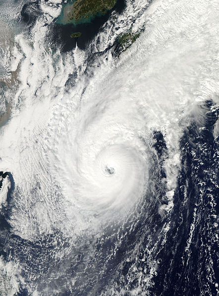 強颱風暹芭衛星雲圖