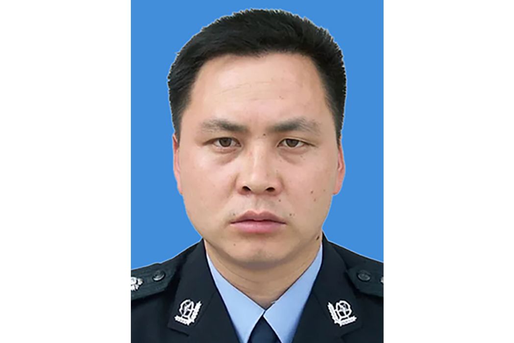 吳小平(貴州省遵義市公安局播州分局黨委副書記、政委) 吳小平(貴州省遵義市公安局播州分局黨委副書記、政委)