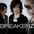 BREAKERZ(日本樂隊BREAKERZ的同名專輯) BREAKERZ(日本樂隊BREAKERZ的同名專輯)