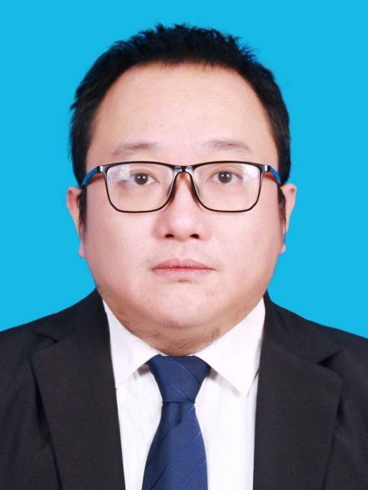 鐘熙(重慶市經濟和信息化委員會黨組成員、副主任) 鐘熙(重慶市經濟和信息化委員會黨組成員、副主任)