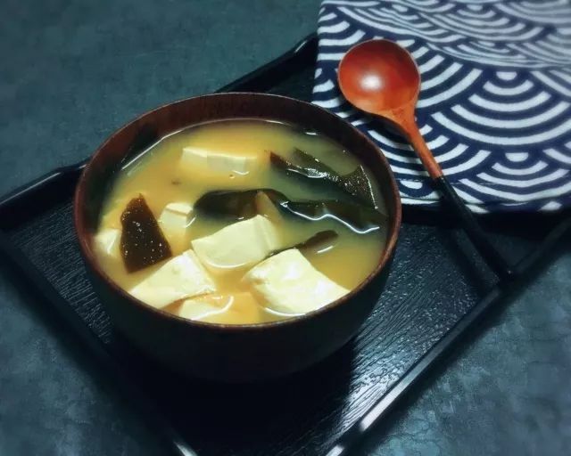 海帶豆腐味噌湯