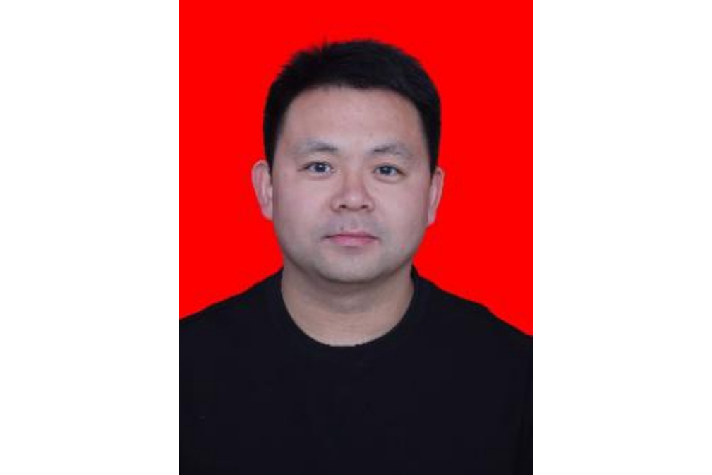 程子昂(晉中晉豐元農林有限公司執行董事) 程子昂(晉中晉豐元農林有限公司執行董事)