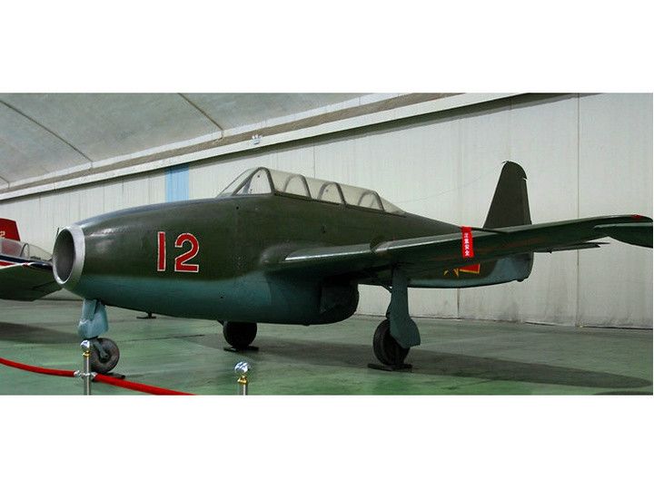 雅克-17戰鬥機(Yak-17) 雅克-17戰鬥機(Yak-17)