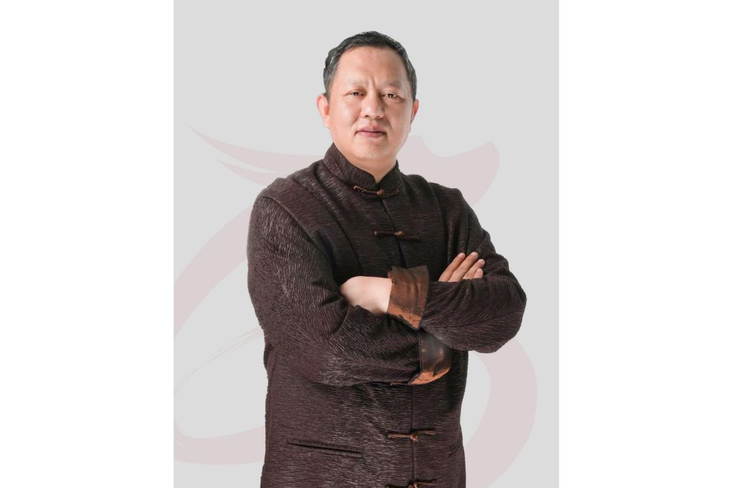 王建玉(中國美術家協會(香港)常務理事) 王建玉(中國美術家協會(香港)常務理事)