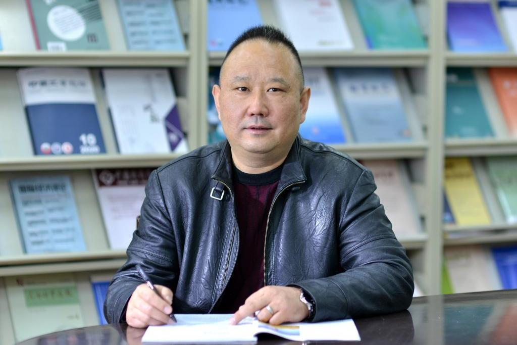 裴旭東 裴旭東